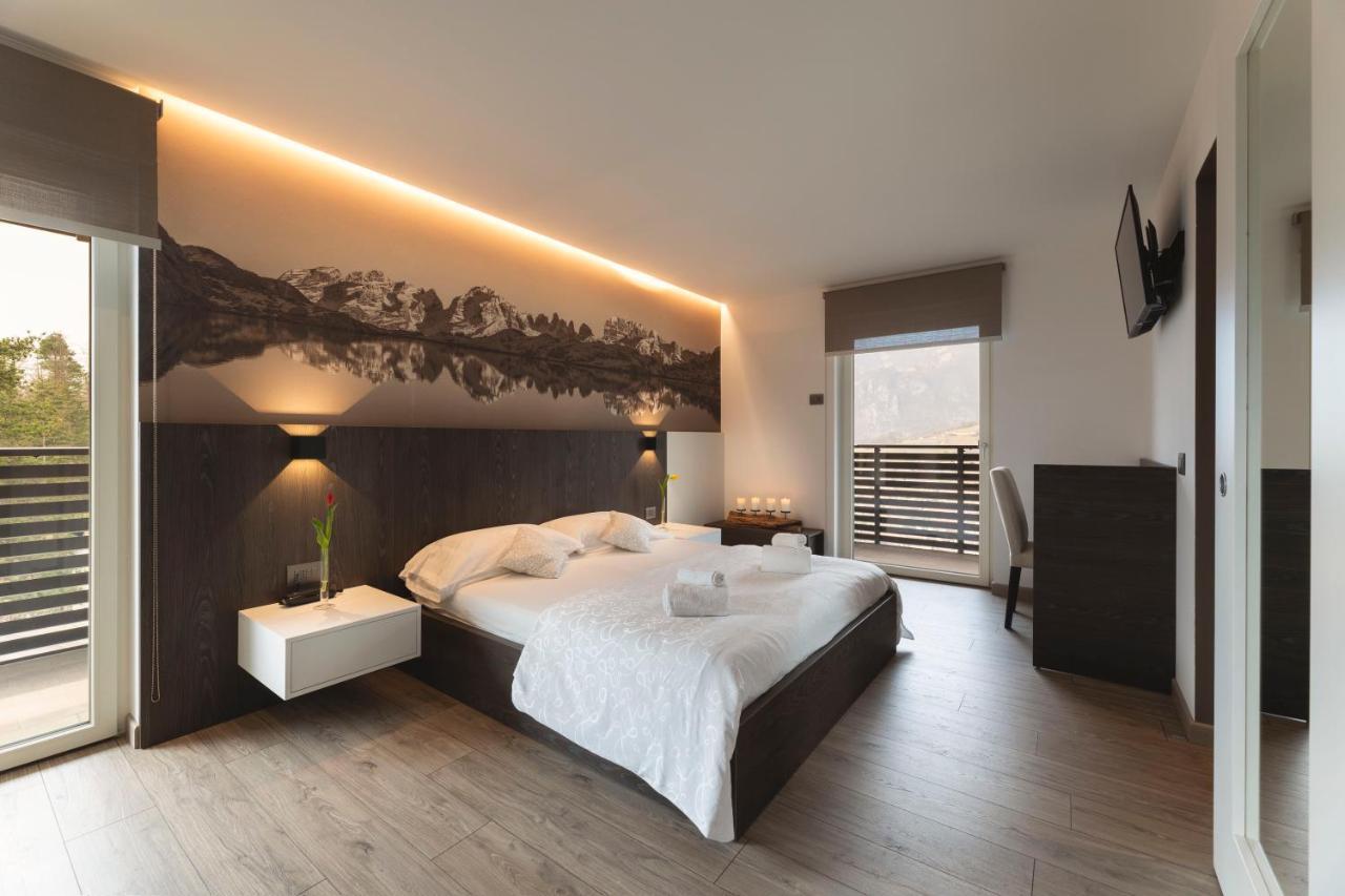 Hotel Castel Mani San Lorenzo Dorsino