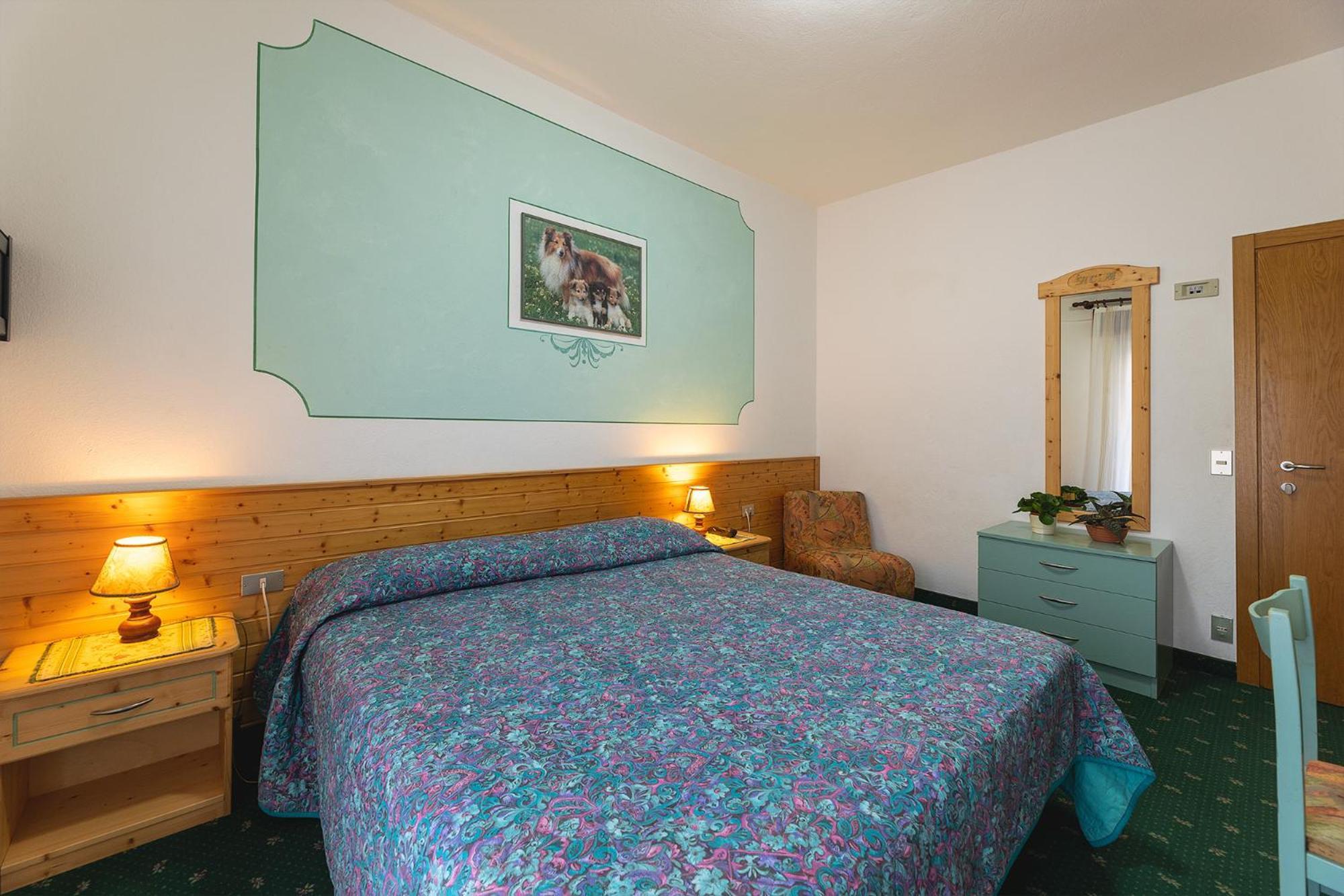 Castel Mani Hotel 3*