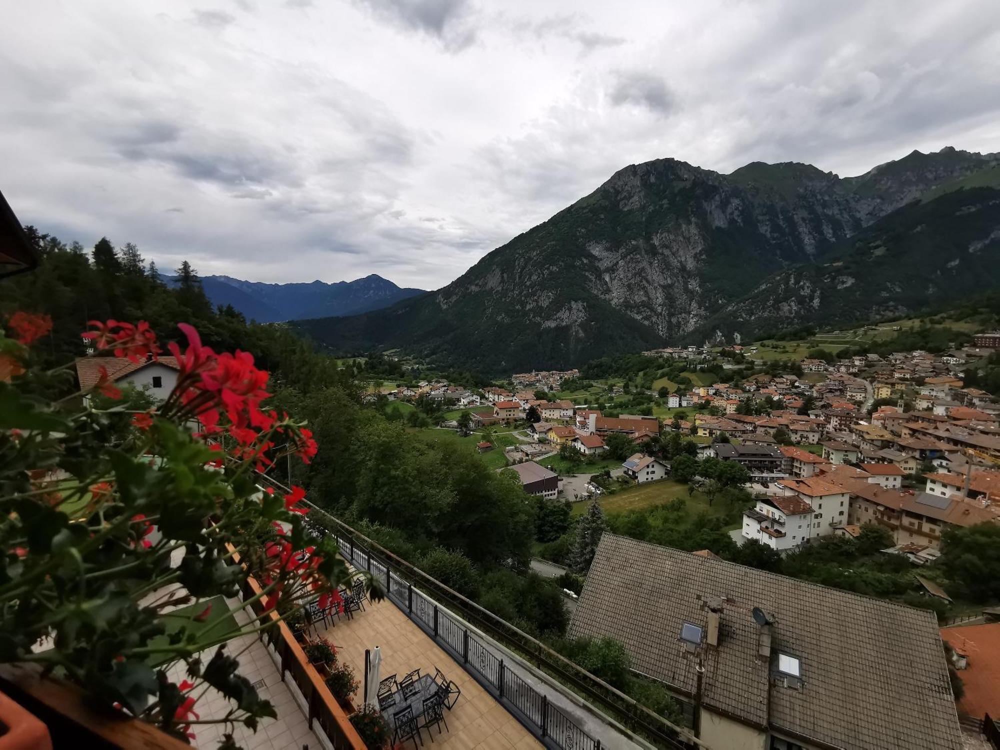 Castel Mani Hotel